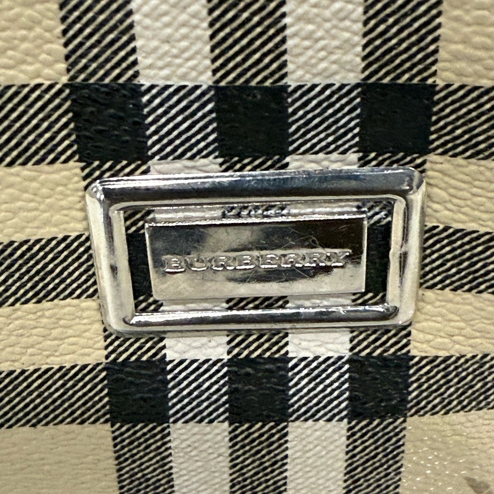 Burberry Checkered Shoulder Bag - Picture 4 of 16